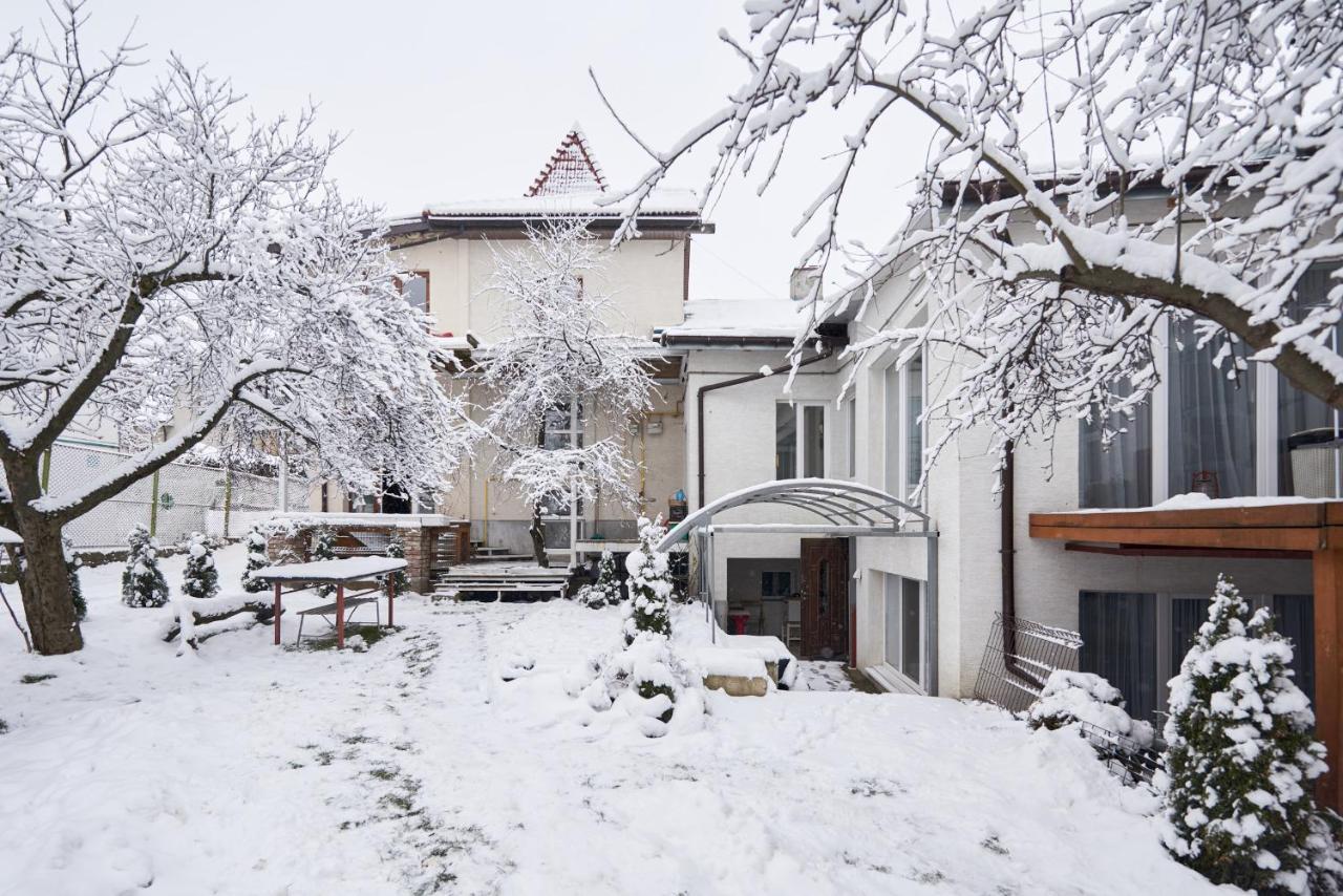 Квартира Для Вас! Вул. Голинського, 8! Leilighet Lviv Eksteriør bilde